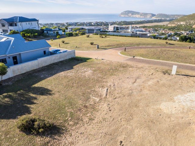 4 Bedroom House for Sale in Robberg Ridge