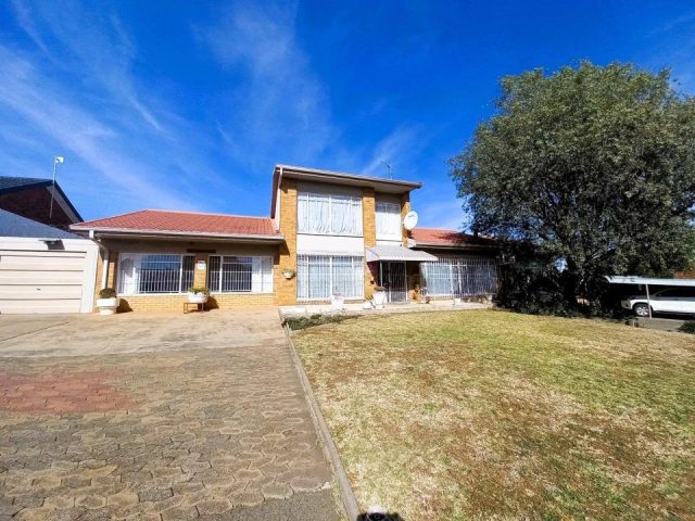 3 Bedroom House for Sale in Fleurdal