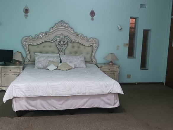 584