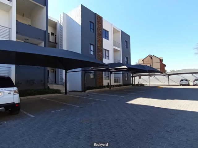 2 Bed Apartment/Flat for Sale Halfway Gardens Midrand
