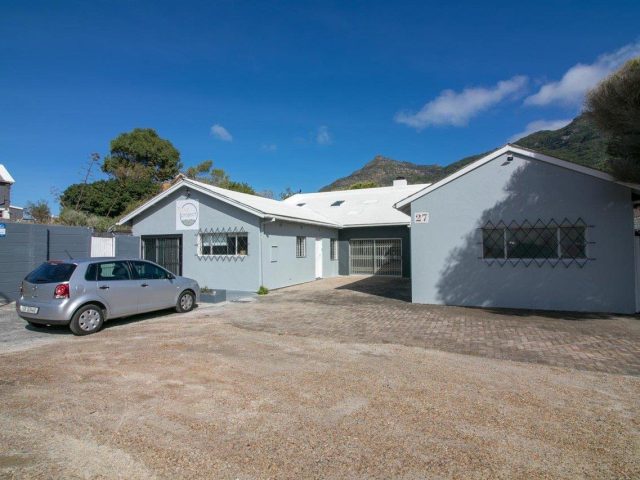 Commercial Property For Rent in Beach Estate, Hout Bay