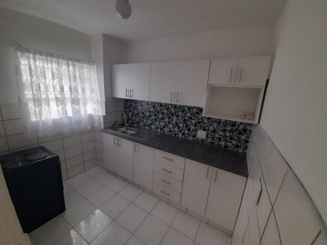 1 Bedroom Apartment / Flat for Sale in Essenwood