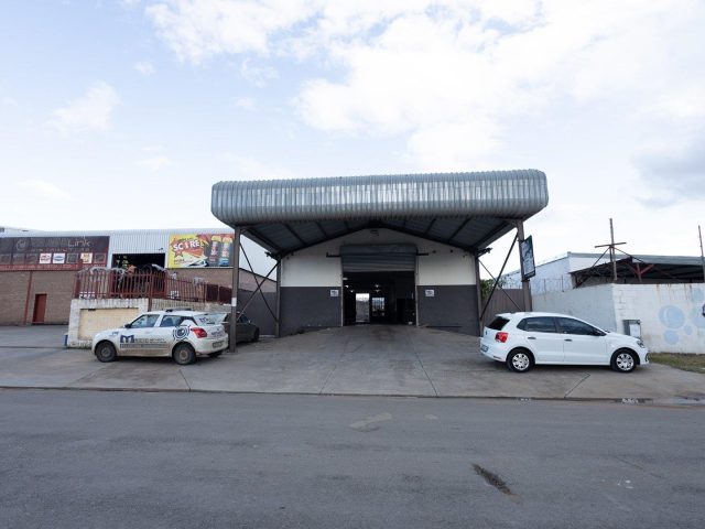 Commercial Property On Auction in Queenstown Central
