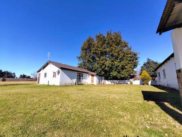 7 Bedroom House for Sale in Memel
