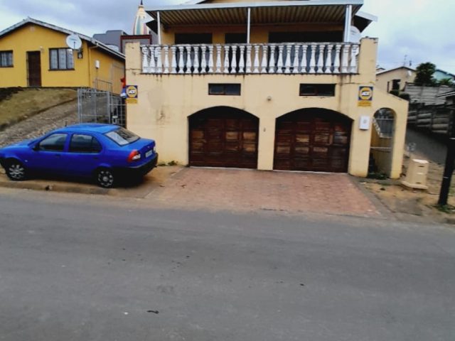 4 Bedroom House for Sale in Newlands West
