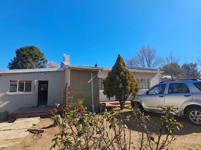 3 Bedroom House for Sale in Tweespruit