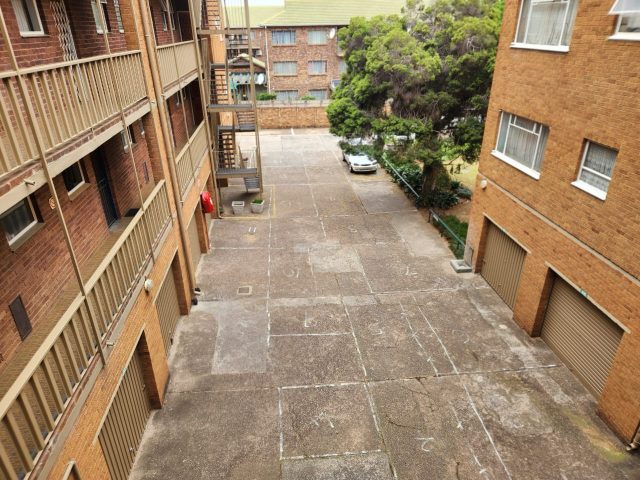 2 Bedroom Apartment / Flat to Rent in Moregloed