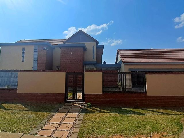 4 Bedroom House for Sale in Wild Olive Estate