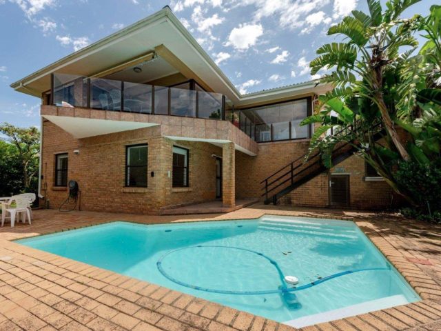4 Bedroom House to Rent in Plettenberg Bay Central