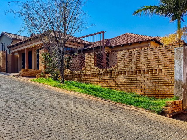 3 Bedroom House to Rent in Philip Nel Park