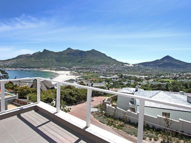 5 Bedroom House for Sale in Hillcrest