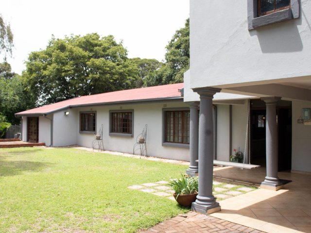 3 Bedroom House for Sale in Valhalla