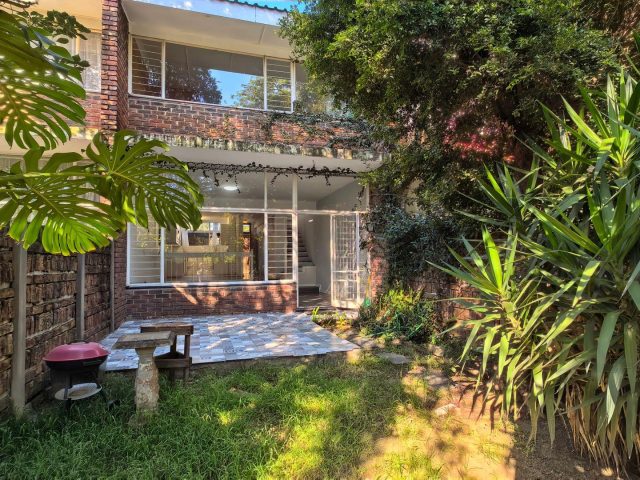 2 Bedroom Townhouse for Sale in Orchards