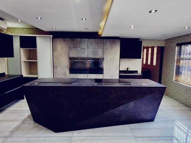 4 Bedroom House to Rent in Mountain Rise