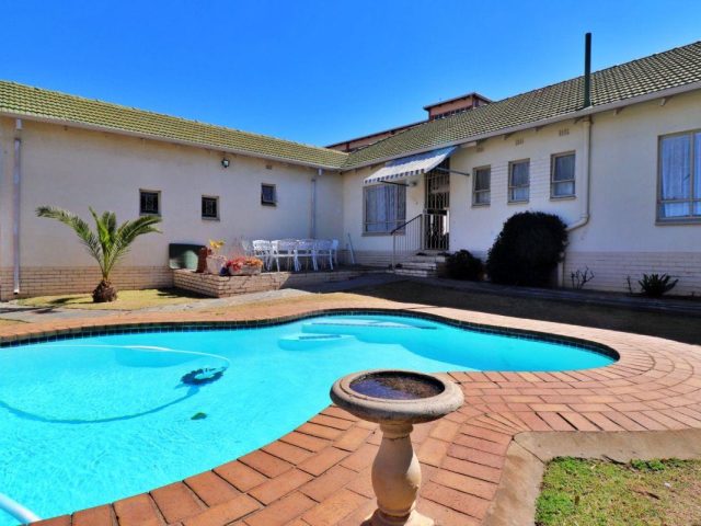 3 Bedroom House for Sale in Symhurst