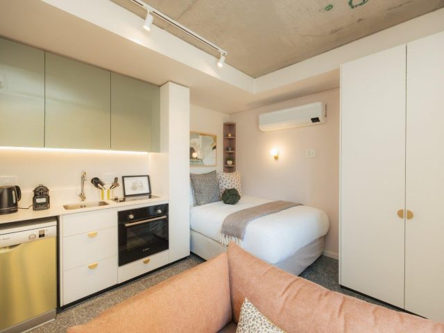 0.5 Bedroom Apartment / Flat for Sale in Sea Point