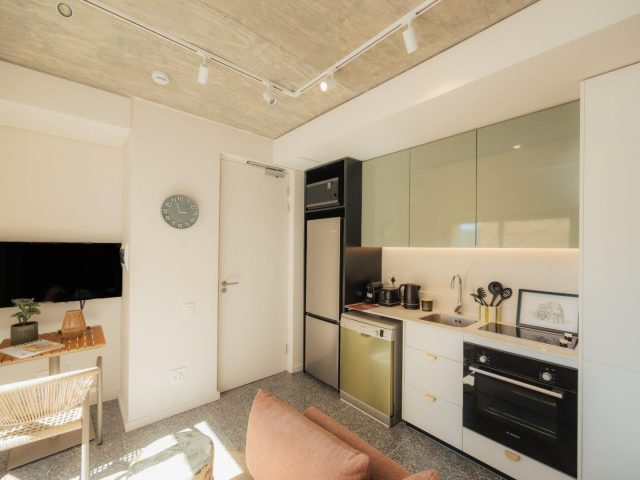 0.5 Bedroom Apartment / Flat for Sale in Sea Point
