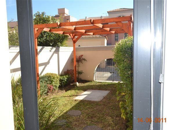 1 Bedroom Apartment / Flat to Rent in Bedfordview