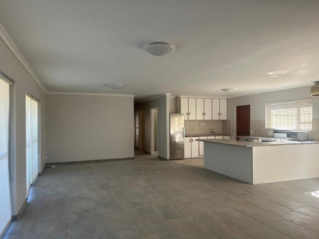 3 Bedroom House to Rent in Middedorp