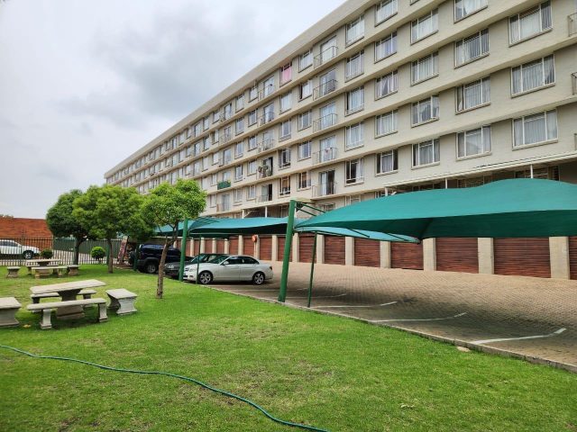 2 Bedroom Apartment / Flat to Rent in Queenswood