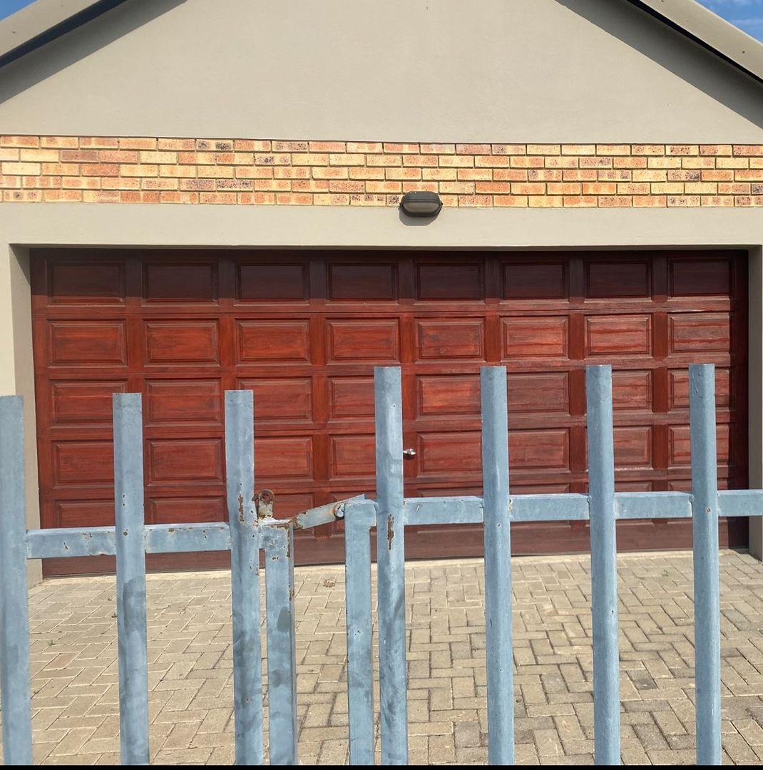3 Bedroom House for Sale in Waterkloof