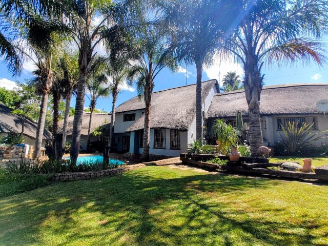 4 Bedroom House for Sale in Signal Hill