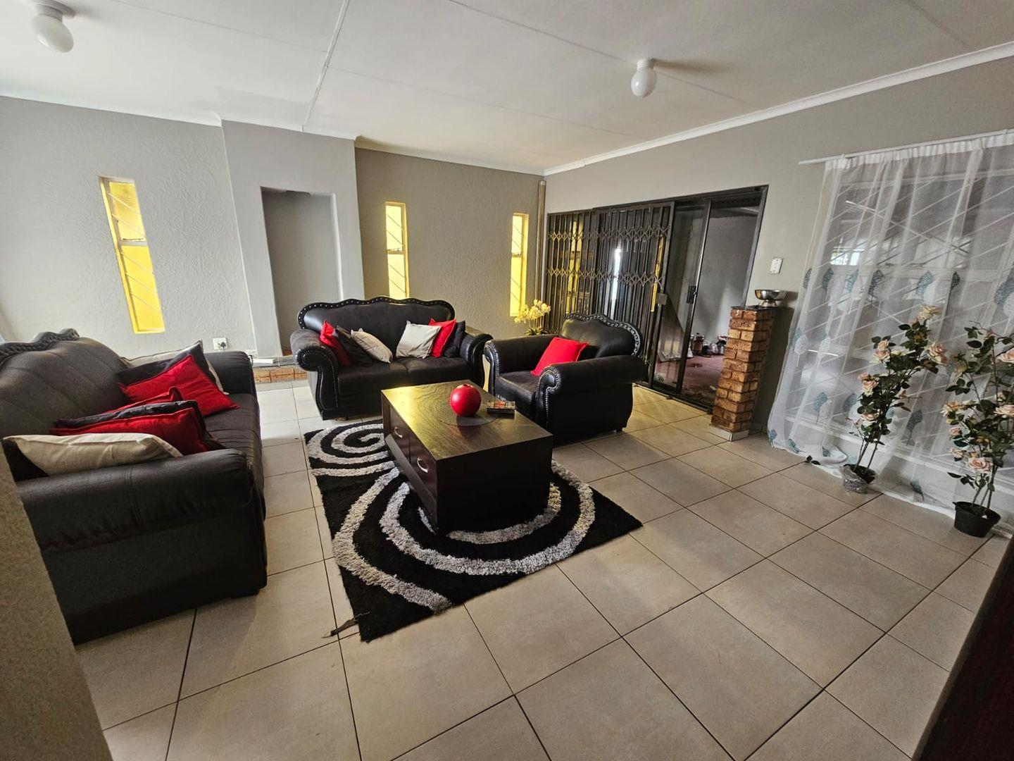 3 Bedroom House for Sale in Mayberry Park
