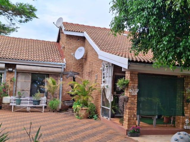 4 Bedroom House for Sale in Mookgopong