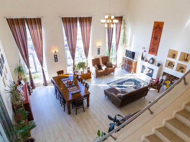 4 Bedroom House for Sale in Saldanha Heights