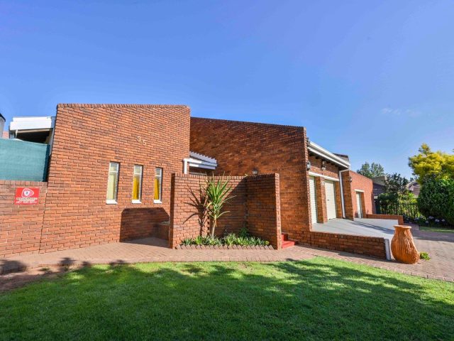 3 Bedroom House for Sale in Universitas Ridge