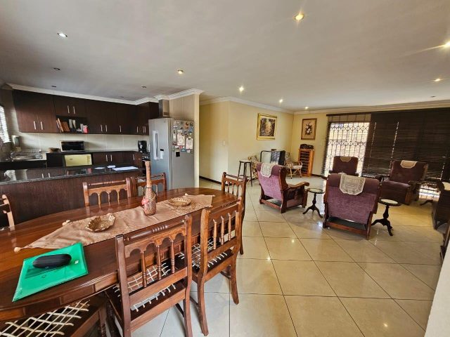 3 Bedroom House for Sale in New Redruth