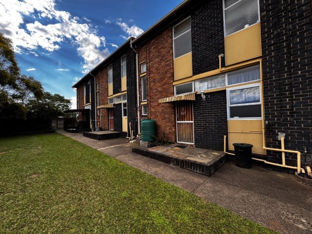 2 Bedroom Apartment / Flat to Rent in Huttenheights