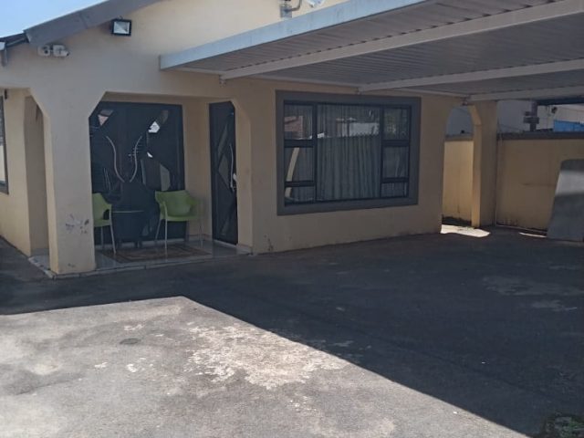 3 Bedroom House for Sale in Newlands West
