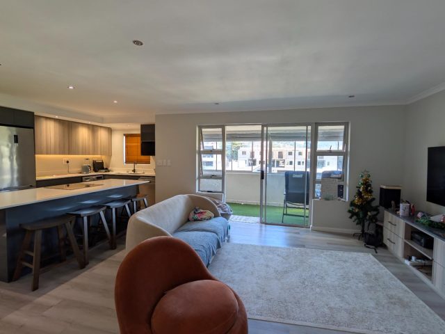 3 Bedroom Apartment / Flat to Rent in Beach Estate