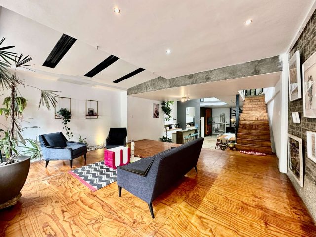 2 Bedroom Apartment / Flat to Rent in Braamfontein Werf