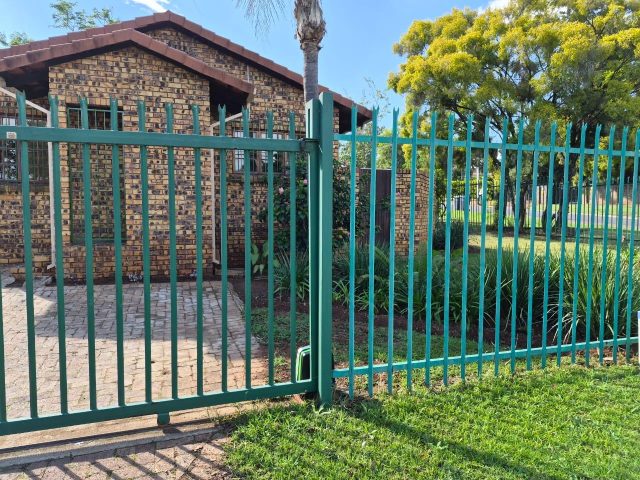 3 Bedroom House for Sale in Lynnwood Ridge