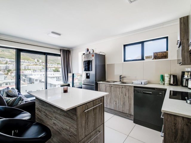 2 Bedroom Apartment / Flat to Rent in Zonnebloem