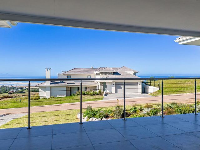 5 Bedroom House for Sale in Baron View