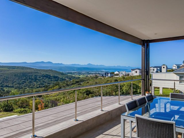 4 Bedroom House for Sale in Baron View