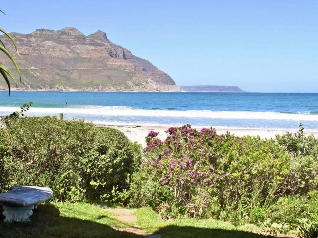 1 Bedroom Apartment / Flat For Sale in Hout Bay