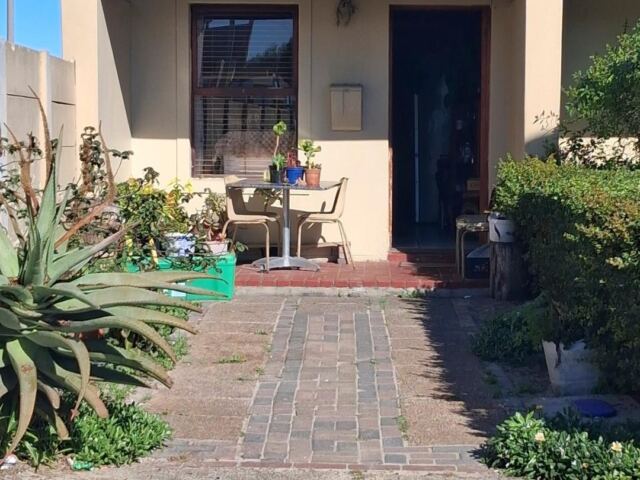 1 Bedroom House for Sale in Bardale Village