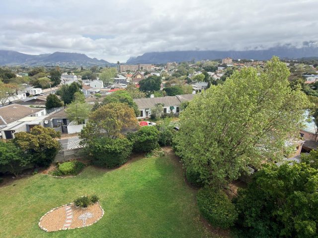 2 Bedroom Apartment / Flat for Sale in Wynberg Upper