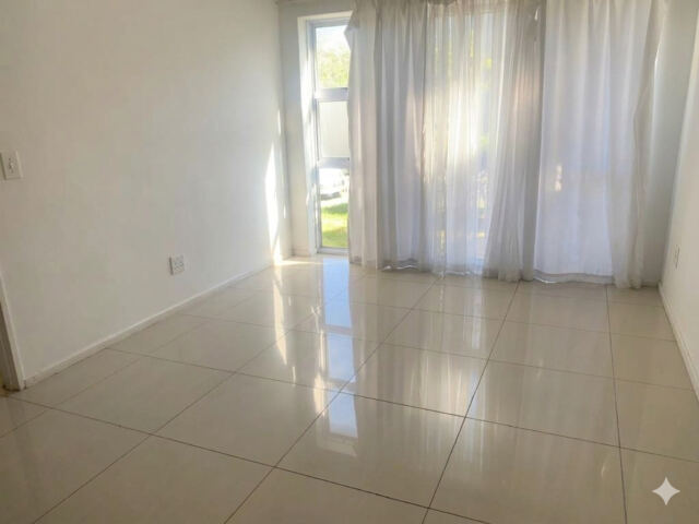 SUNNY GROUND FLOOR ONE BEDROOM APARTMENT