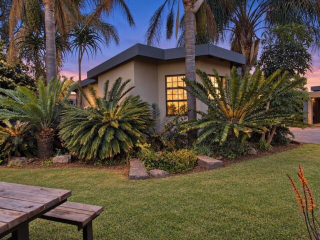 11 Bedroom House to Rent in Barry Hertzog Park